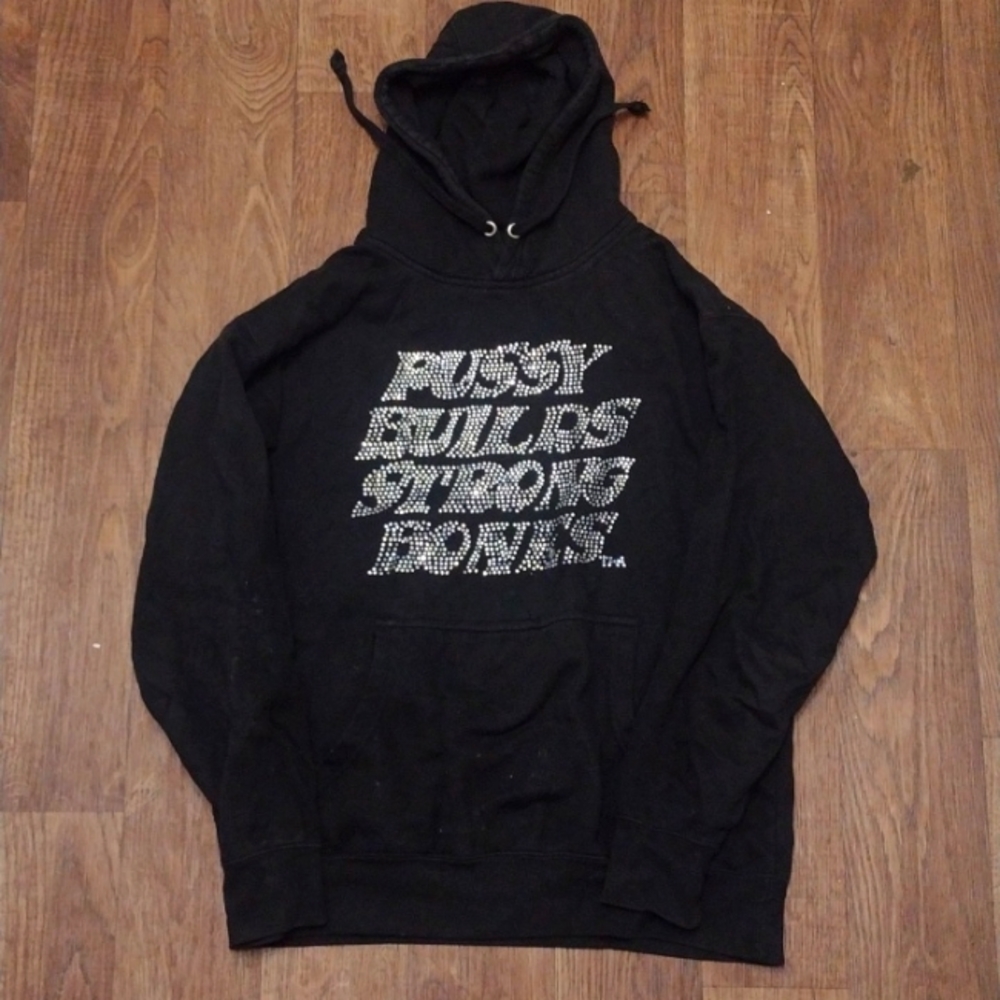 Black Pullover